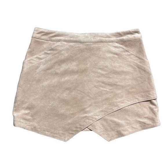 BCBGMAXAZRIA Faux Suede Skirt in Bare Pink 04 - Picture 2 of 9